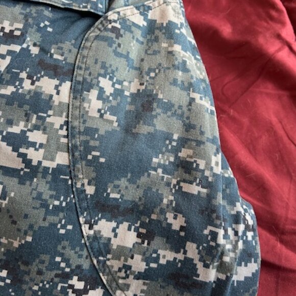 Blue Camo Cargo Pants - Picture 5 of 6